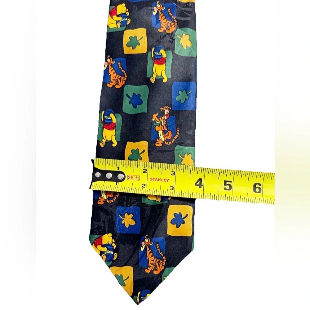 Disney Winnie the Pooh & Tigger Novelty Tie Polyester